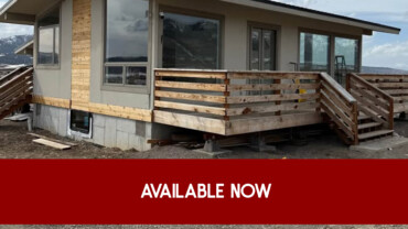 2 Beds 2 Baths – House